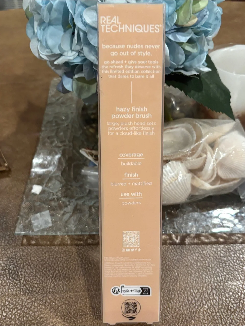 Real Techniques New Nudes Hazy Finish Powder Brush